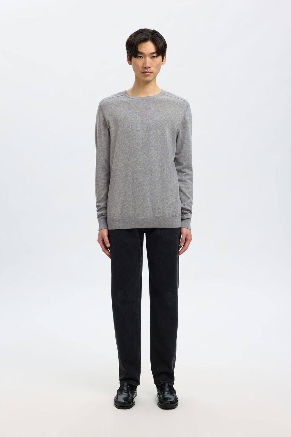 16074682 SLHBERG CREW NECK MEDIUM3.jpg