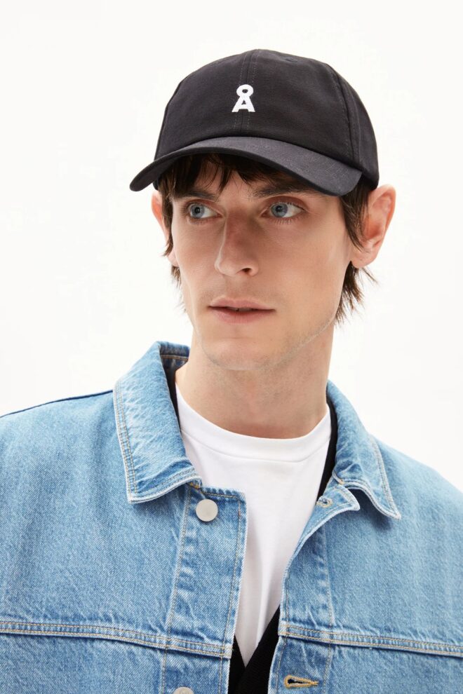 CAP 30003749 YENAAS BLACK