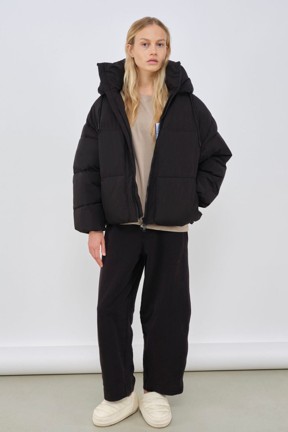 ZONZA PUFFER JACKET BLACK1.jpg