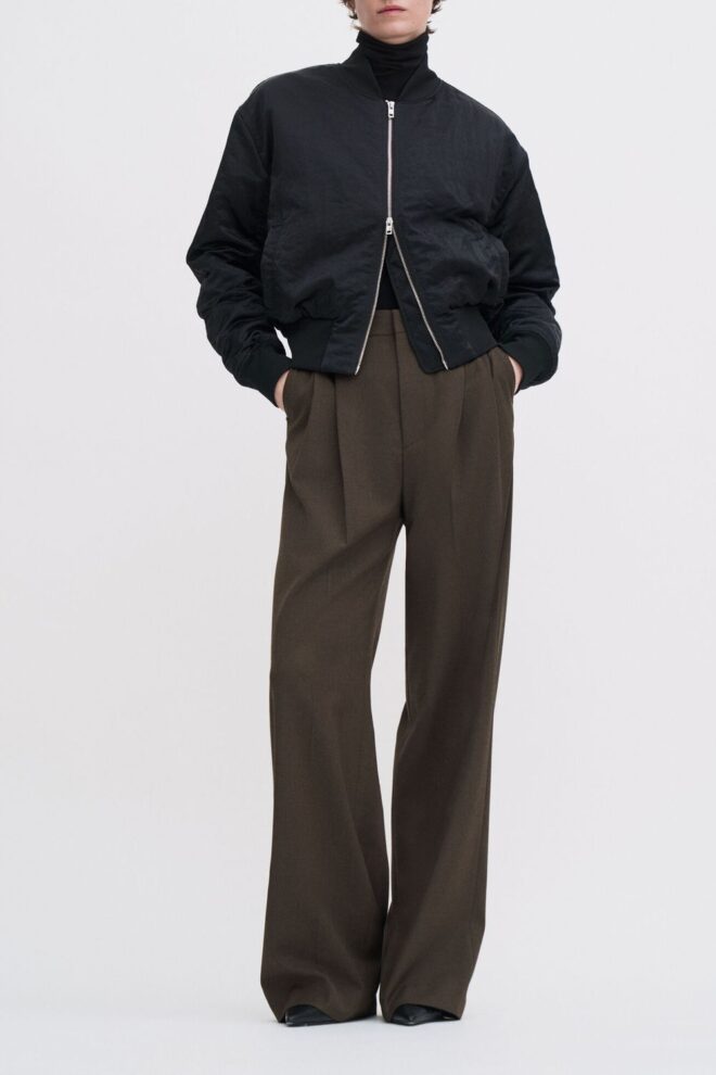 HOSE 32511 DARCEY WALNUT