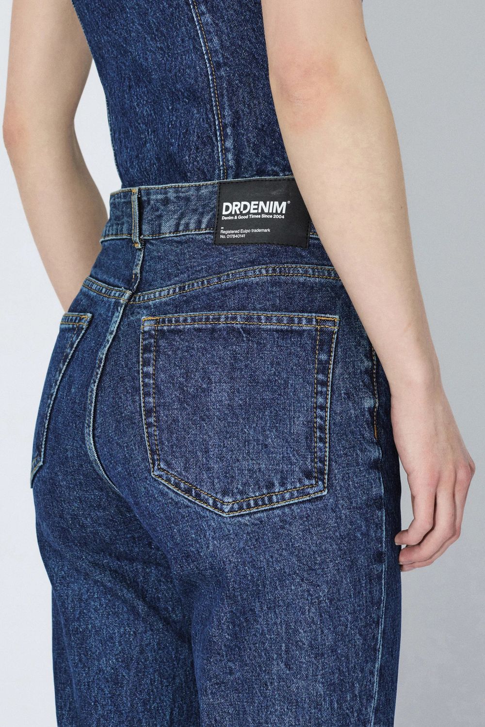 ELBA MID BOOTCUT BAY DARK RETRO VIN7.jpg