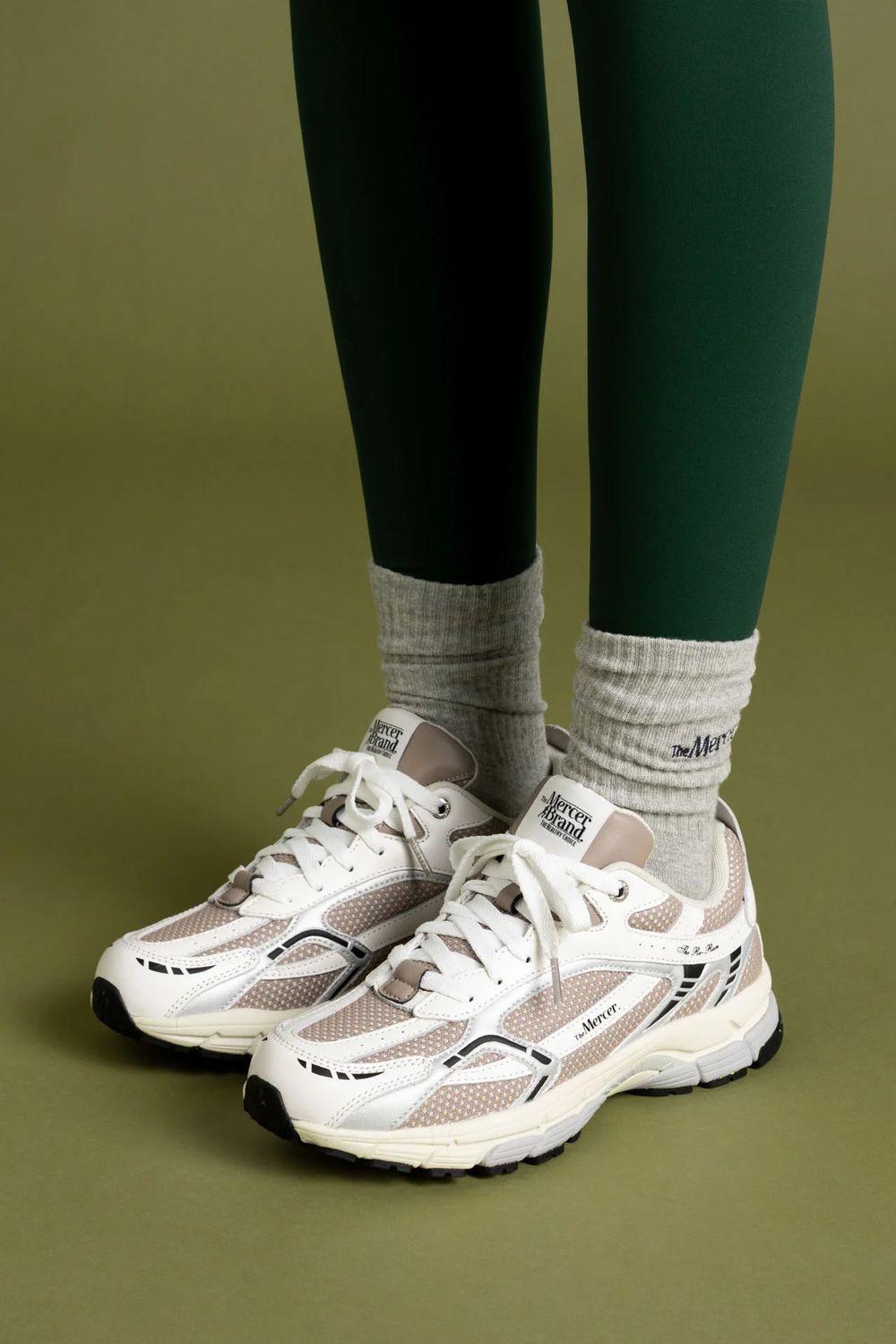 RE-RUN WHITE SILVER 1566.jpg