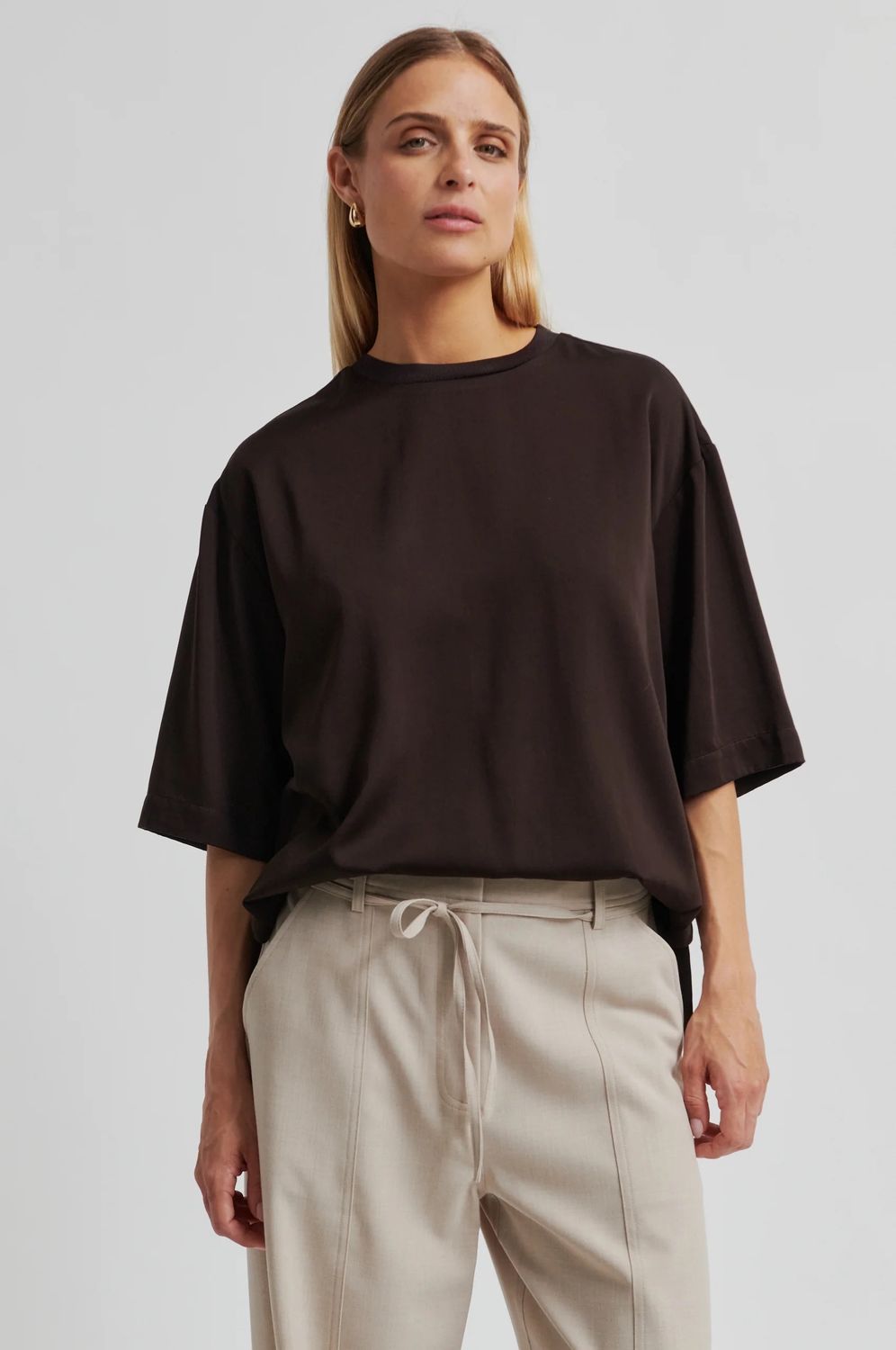 SAMANTA SS BLOUSE CHOCOLATE1.jpeg