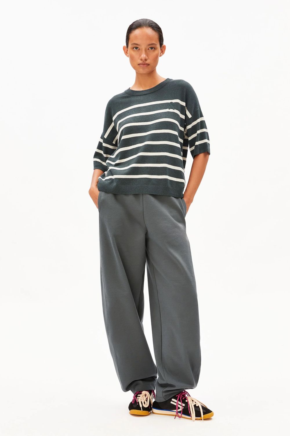 30008520 STRIPE LINEN 35965.jpeg