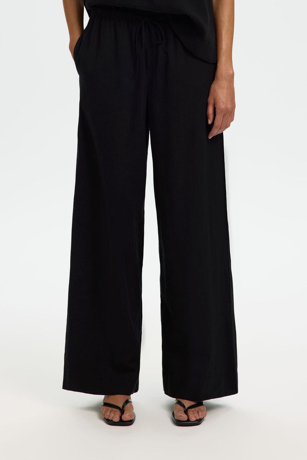 16099901 SLWLUISA WIDE LINEN BLACK1.jpg