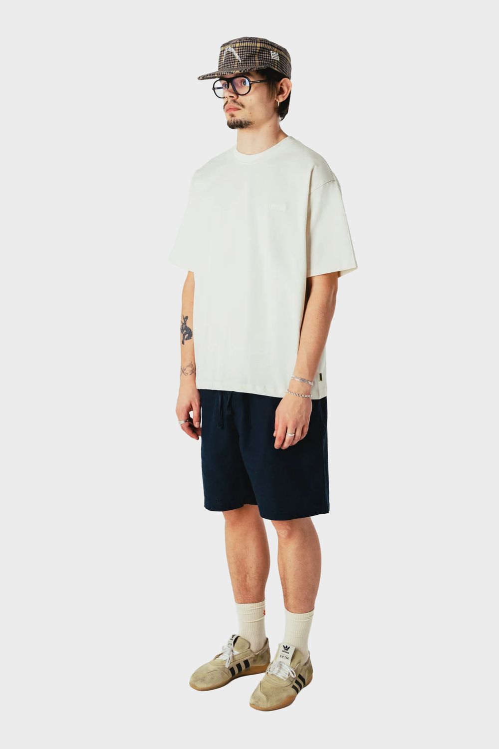 WBBOMMY LINEN SHORTS NAVY3.jpg