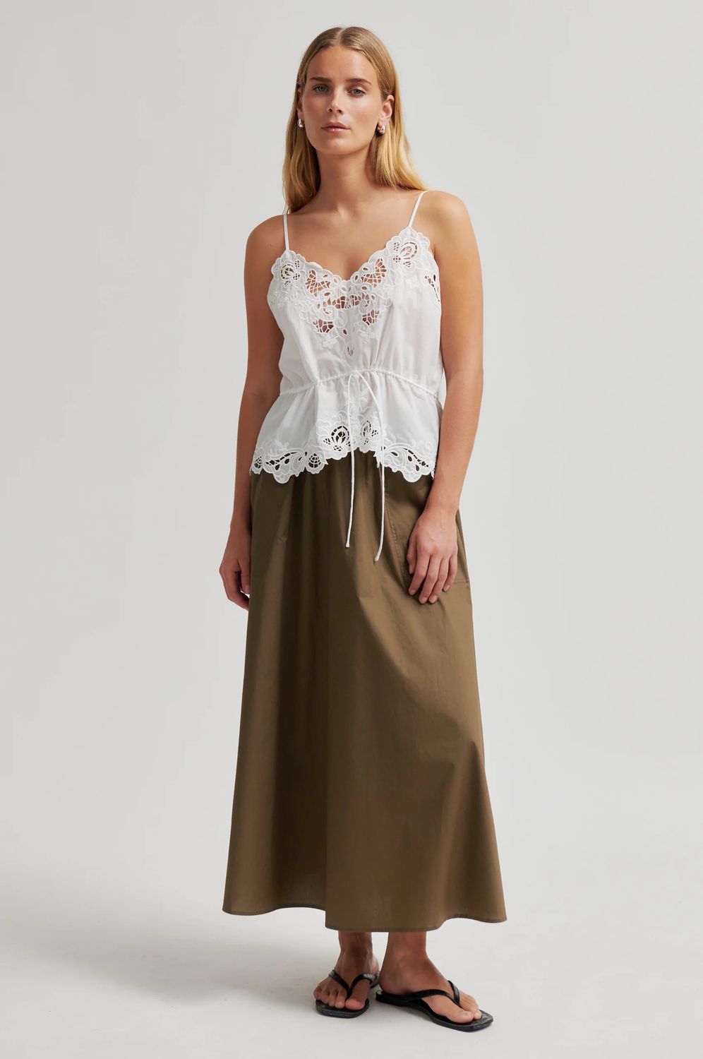 ALISA SKIRT CANTEEN1.jpeg