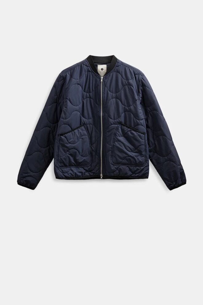 JACKE AKBERNIE QUIL SKY
