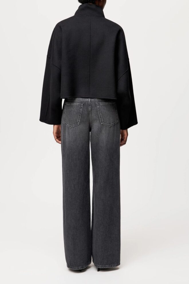JACKE 120231 ELSTOW_1 1000