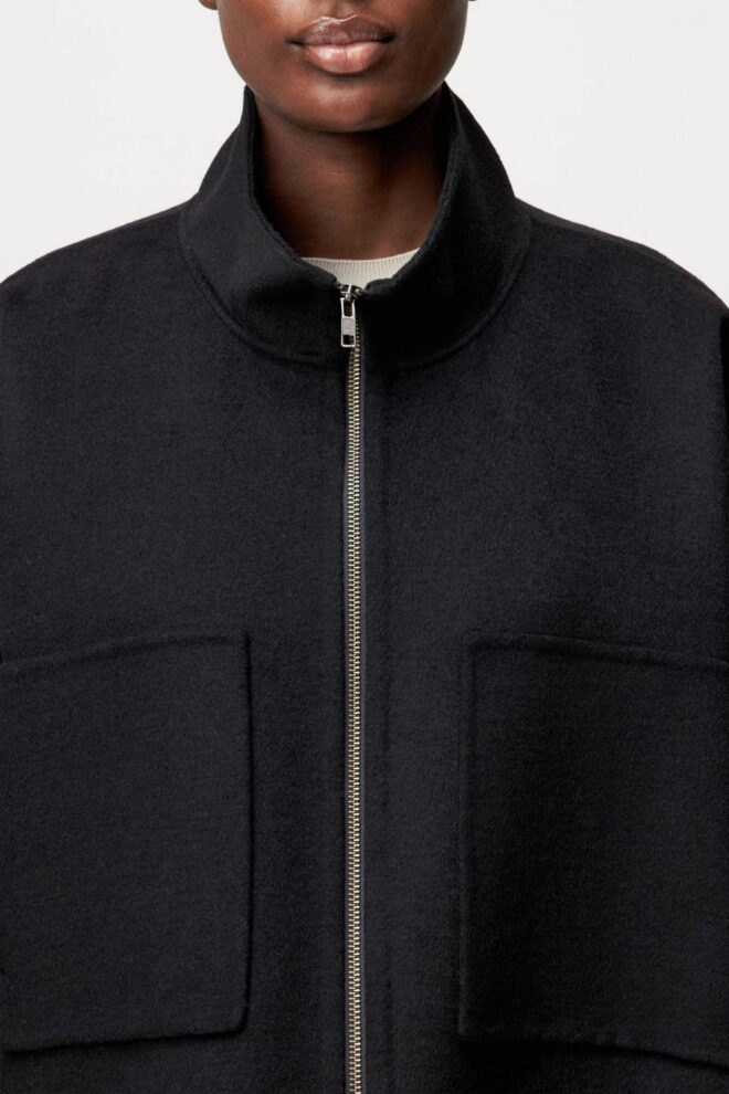 JACKE 120231 ELSTOW_1 1000