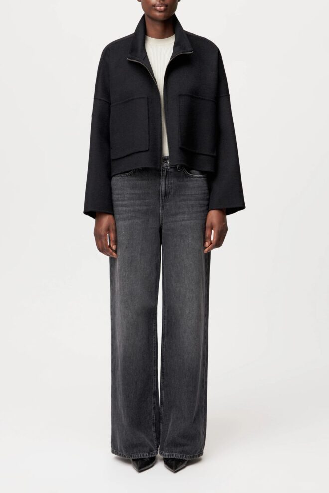 JACKE 120231 ELSTOW_1 1000