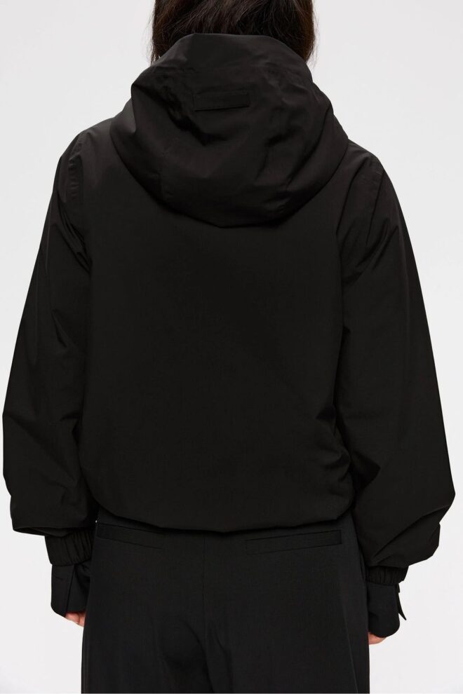 JACKE DISA BLACK