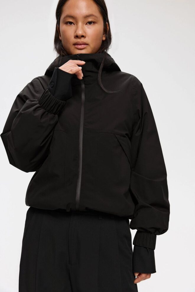 JACKE DISA BLACK