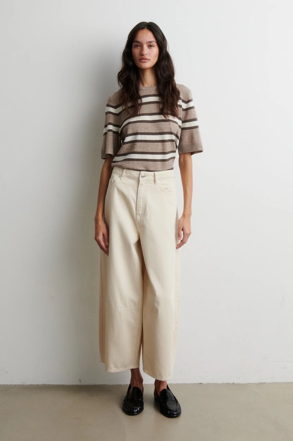 VILNA KNIT SS O-NECK5.jpeg