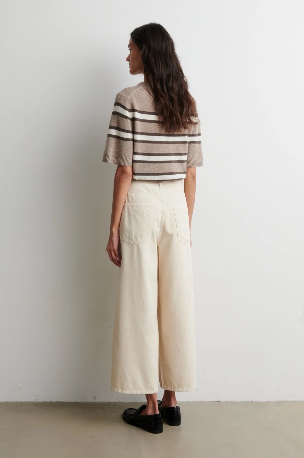 VILNA KNIT SS O-NECK6.jpeg