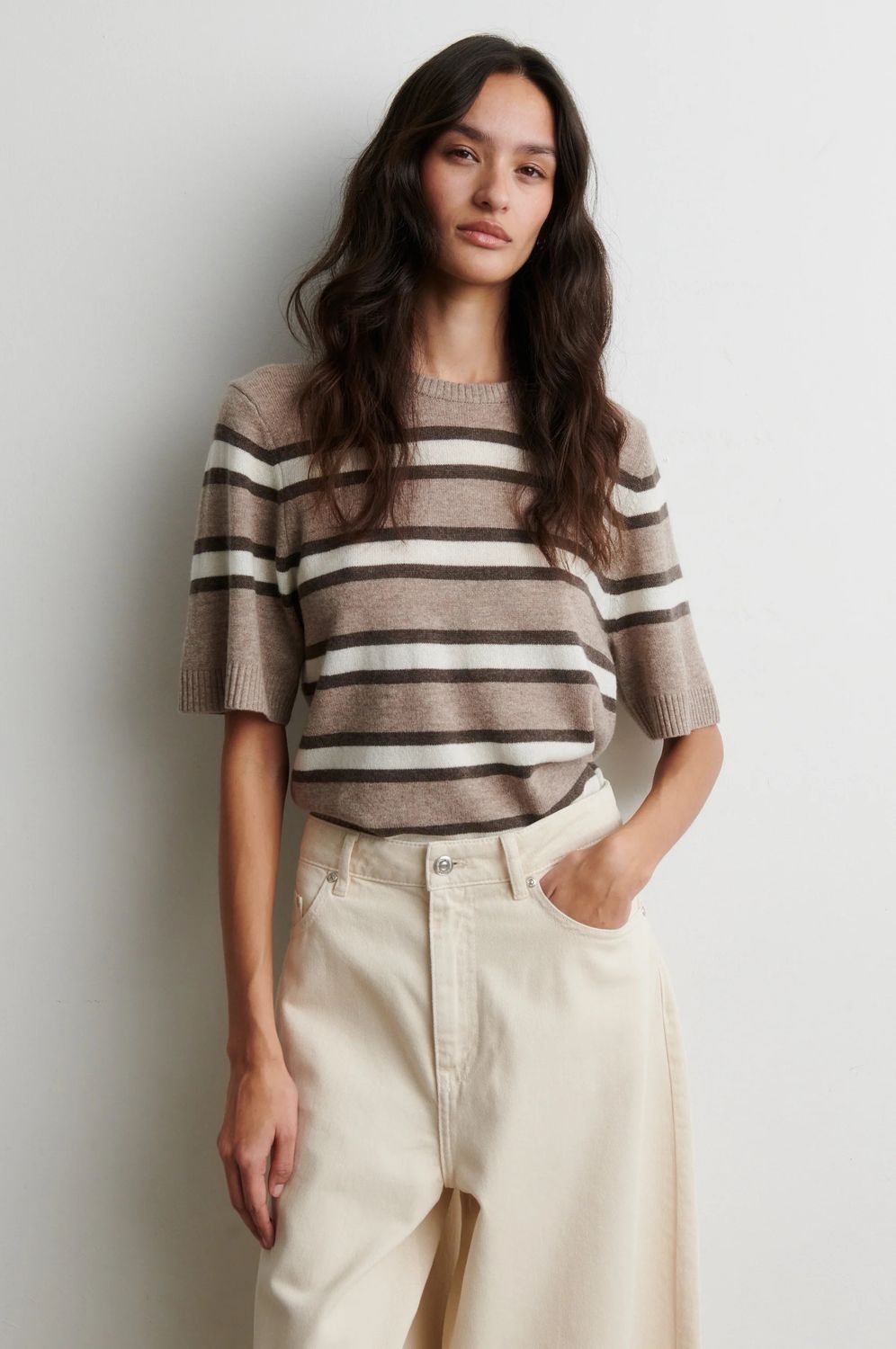 VILNA KNIT SS O-NECK1.jpeg