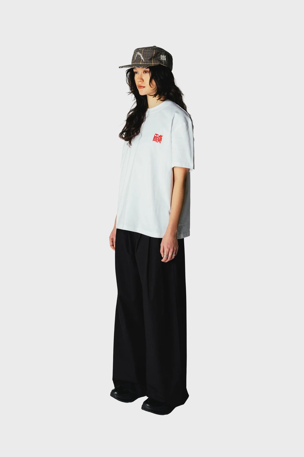 WBBALO HK TEE WHITE4.jpg
