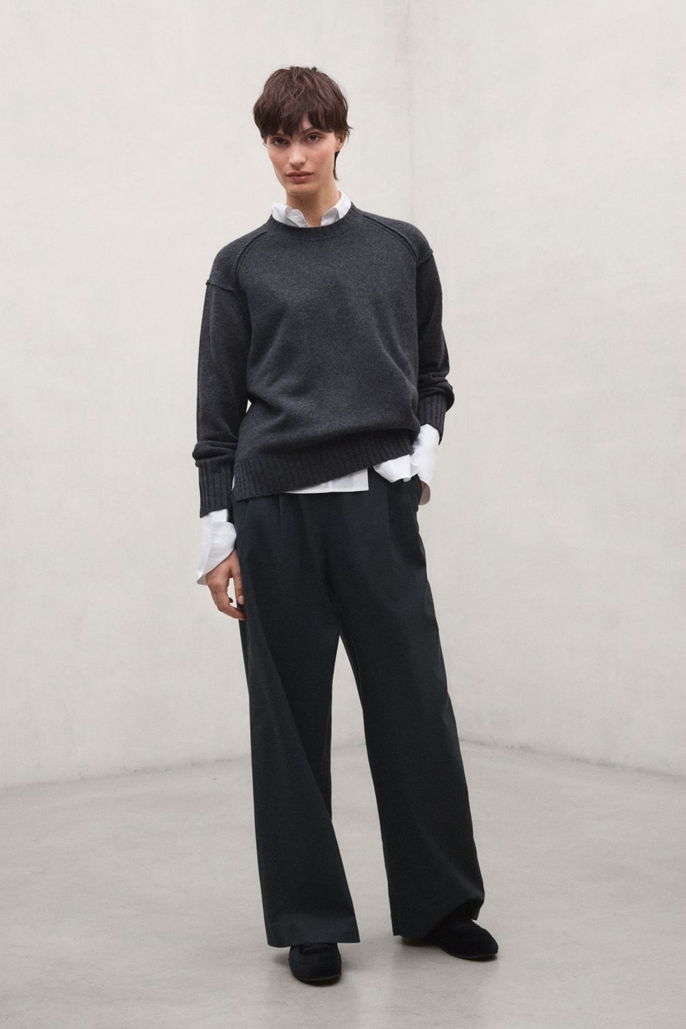 MOCAN DARK GREY1.jpg
