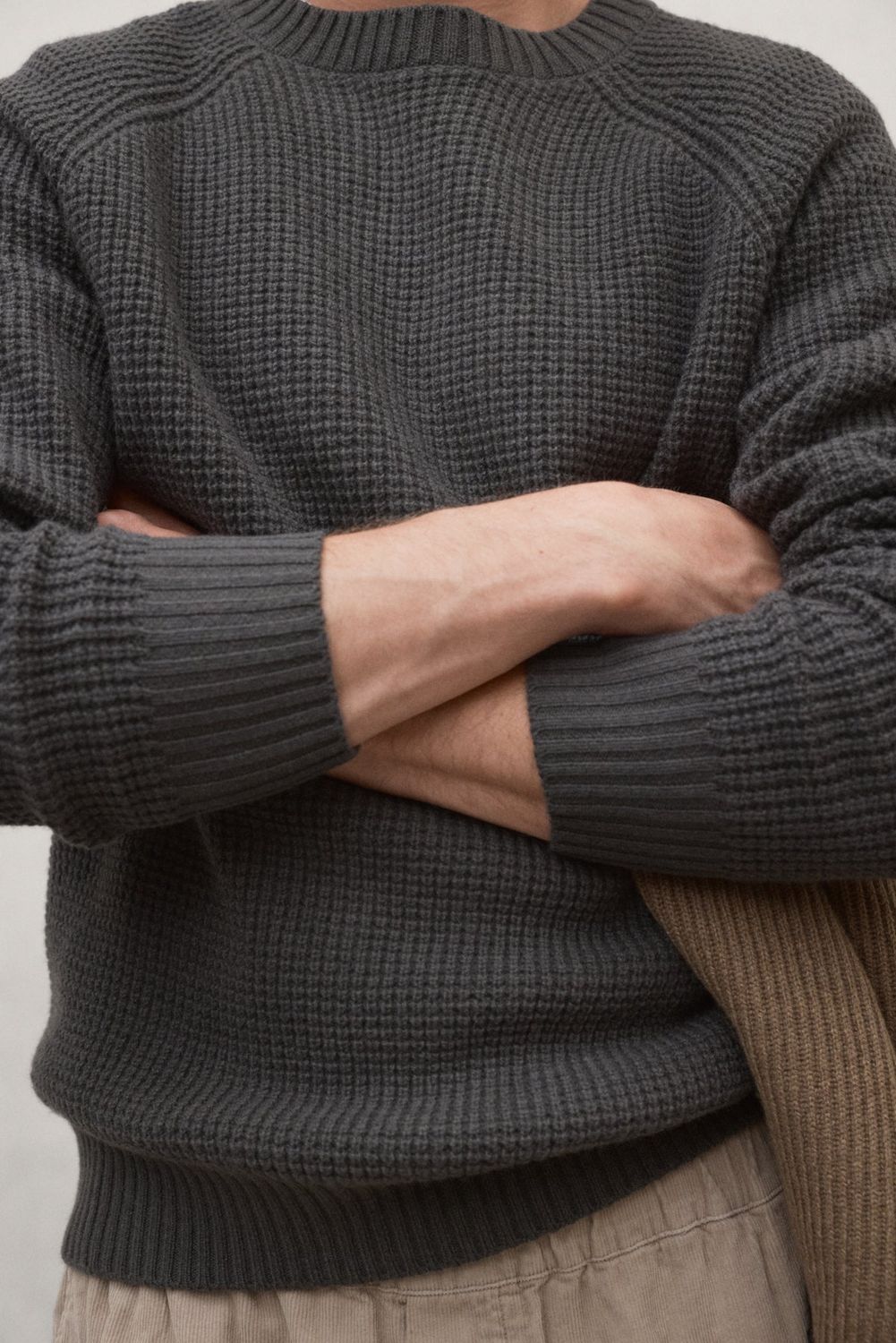 TIRU KNIT OLIVE1.jpg