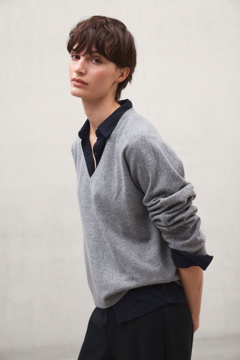 YBES MEDIUM GREY3.jpg