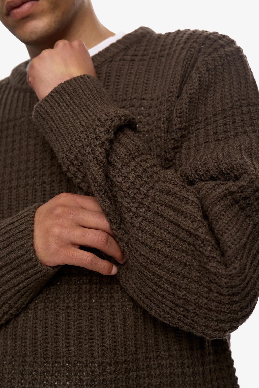 CARLOS SWEATER 9954 COFFEE3.jpeg