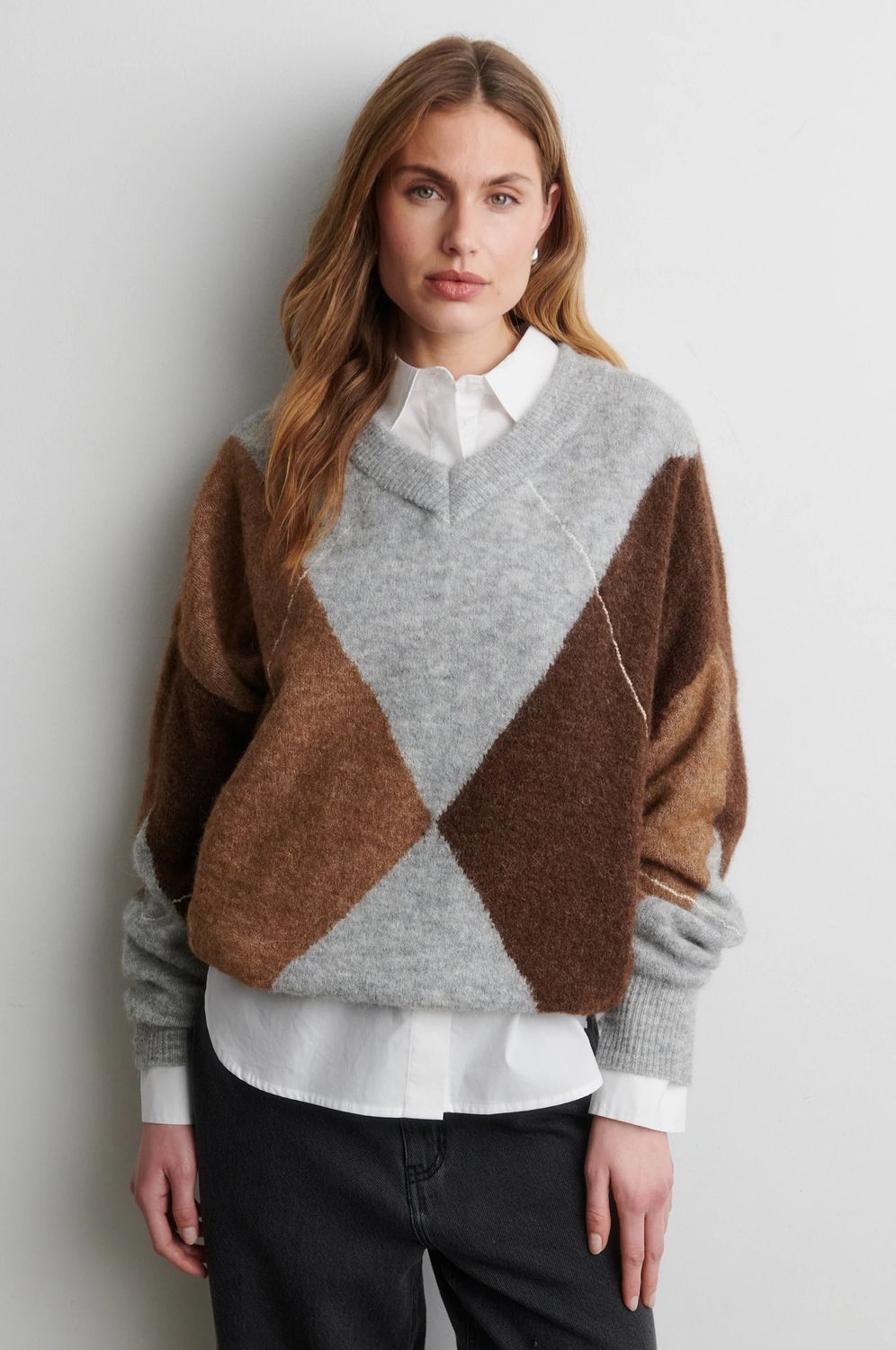 FORCA KNIT V-NECK LT. GREY1.jpeg
