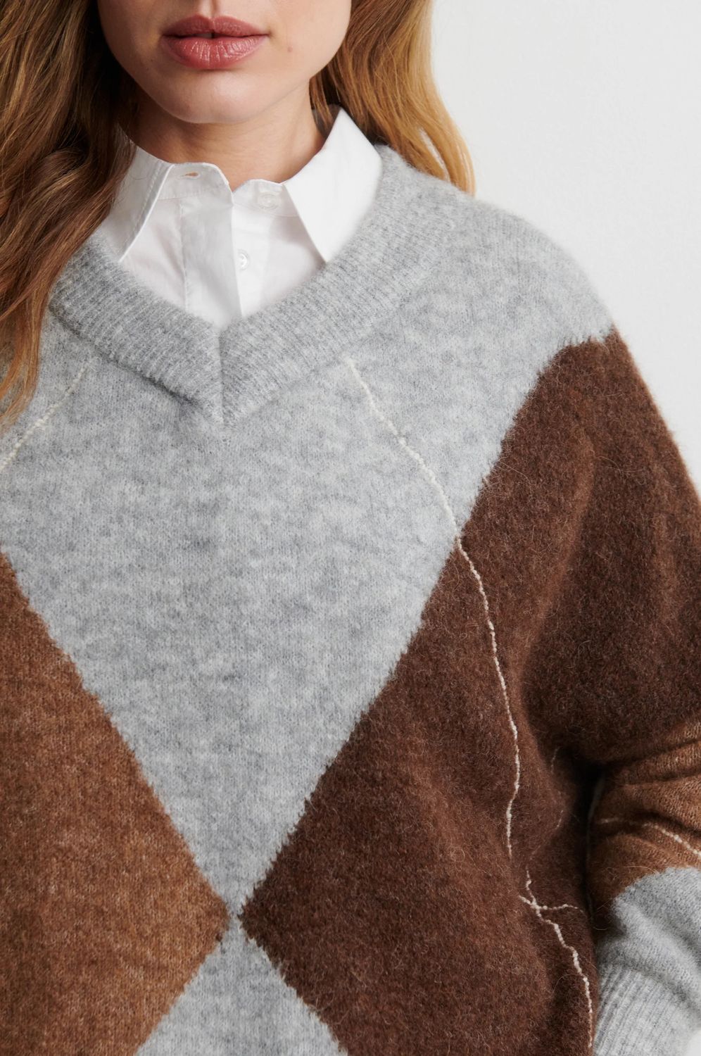 FORCA KNIT V-NECK LT. GREY3.jpeg