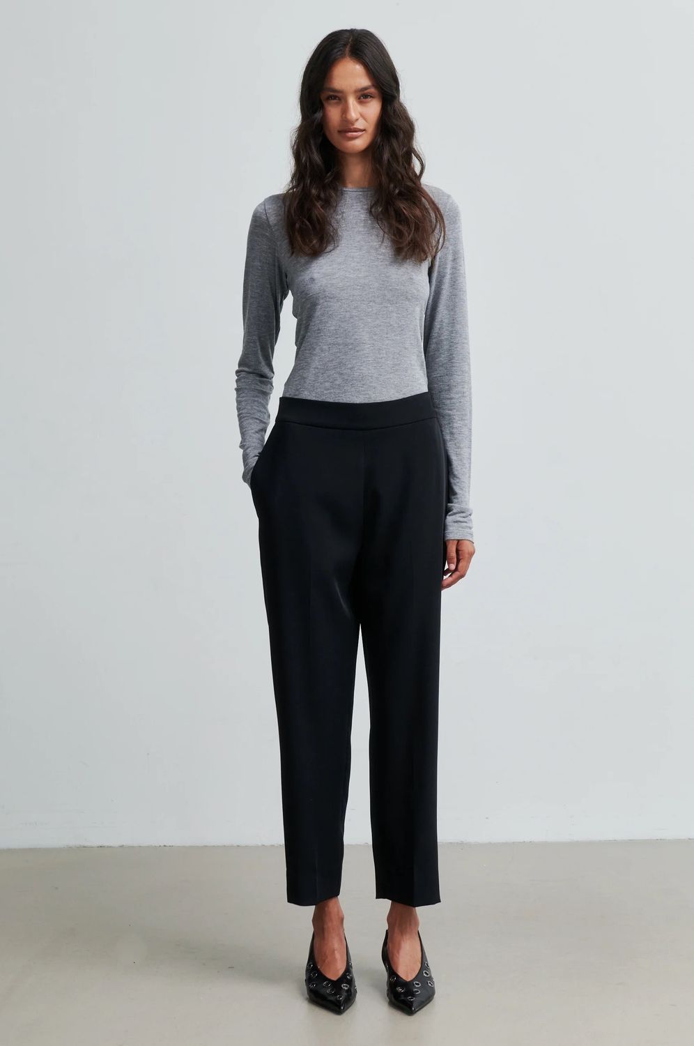 MATIMA O-NECK GREY3.jpeg