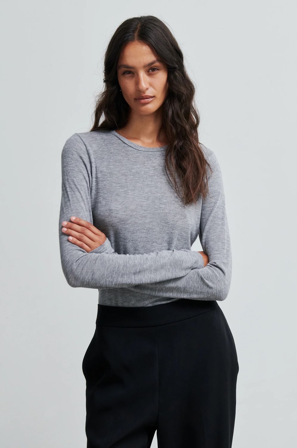 MATIMA O-NECK GREY4.jpeg