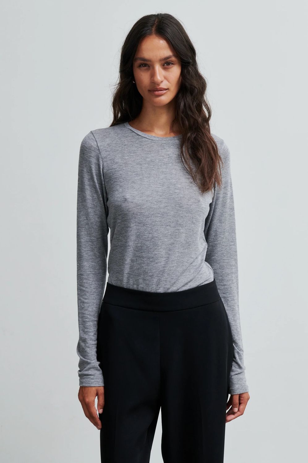 MATIMA O-NECK GREY1.jpeg