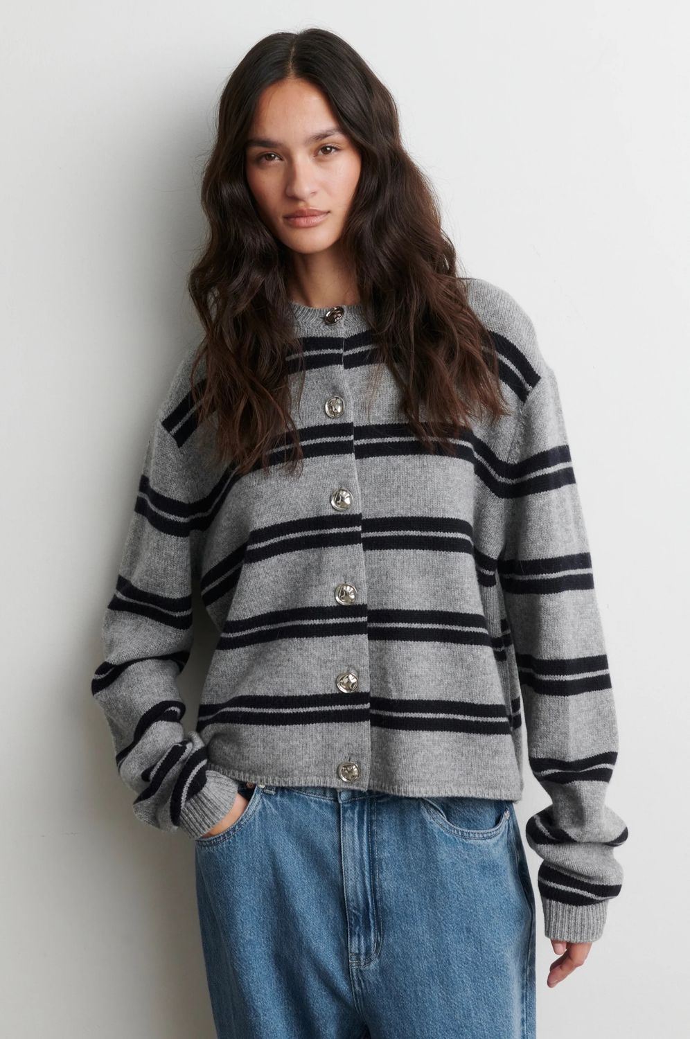 ALPHALINE CARDIGAN MID GREY4.jpeg
