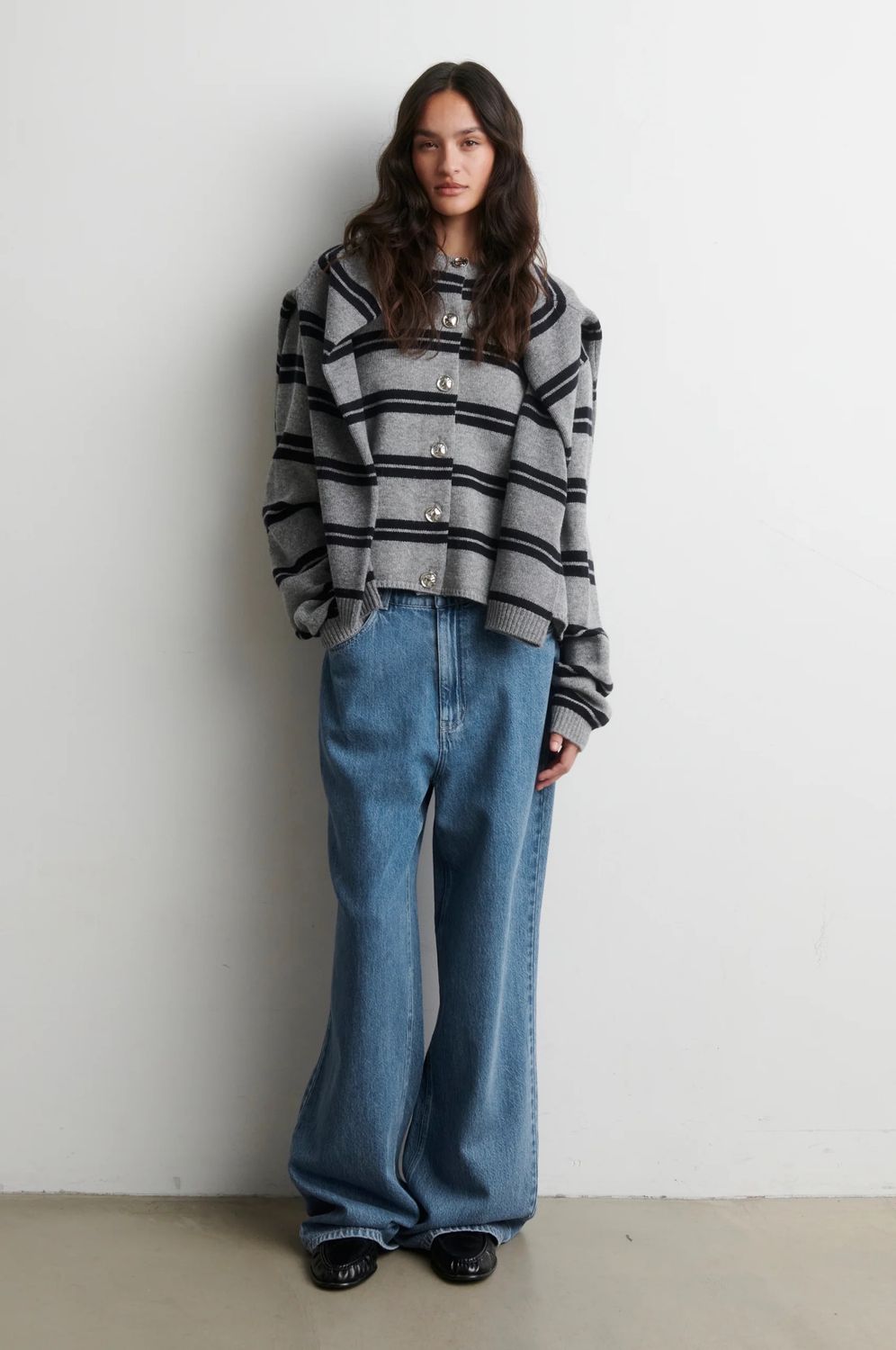ALPHALINE CARDIGAN MID GREY5.jpeg