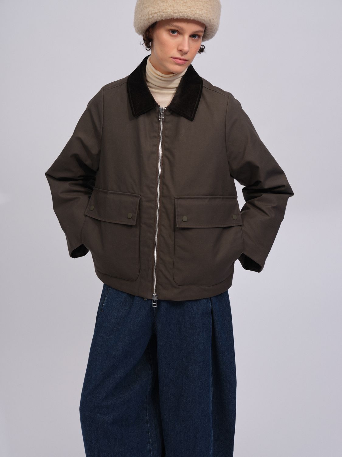 ELISABETH BLACK OLIVE4.jpg
