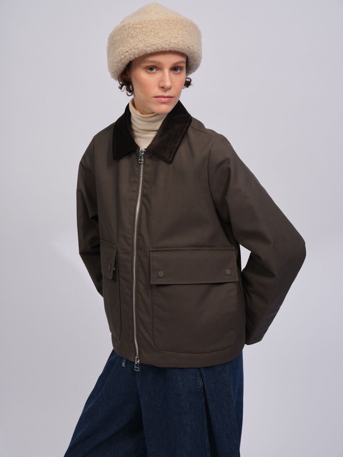 ELISABETH BLACK OLIVE2.jpg