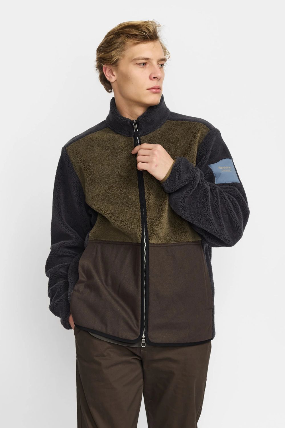 7028 DARKGREY2.jpeg