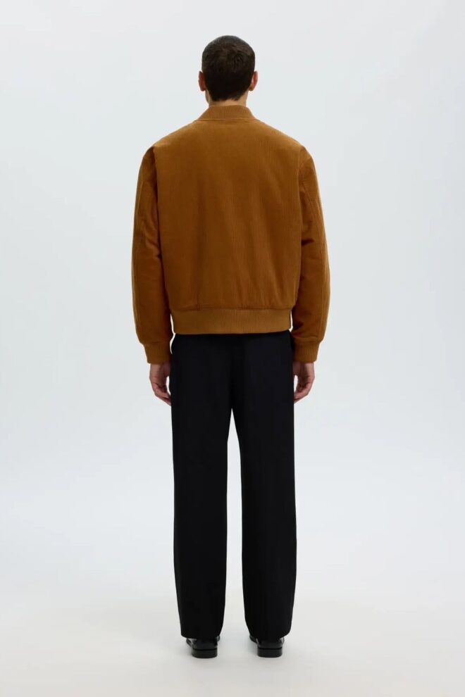 JACKE 16102097 SLMDANIEL MONKS