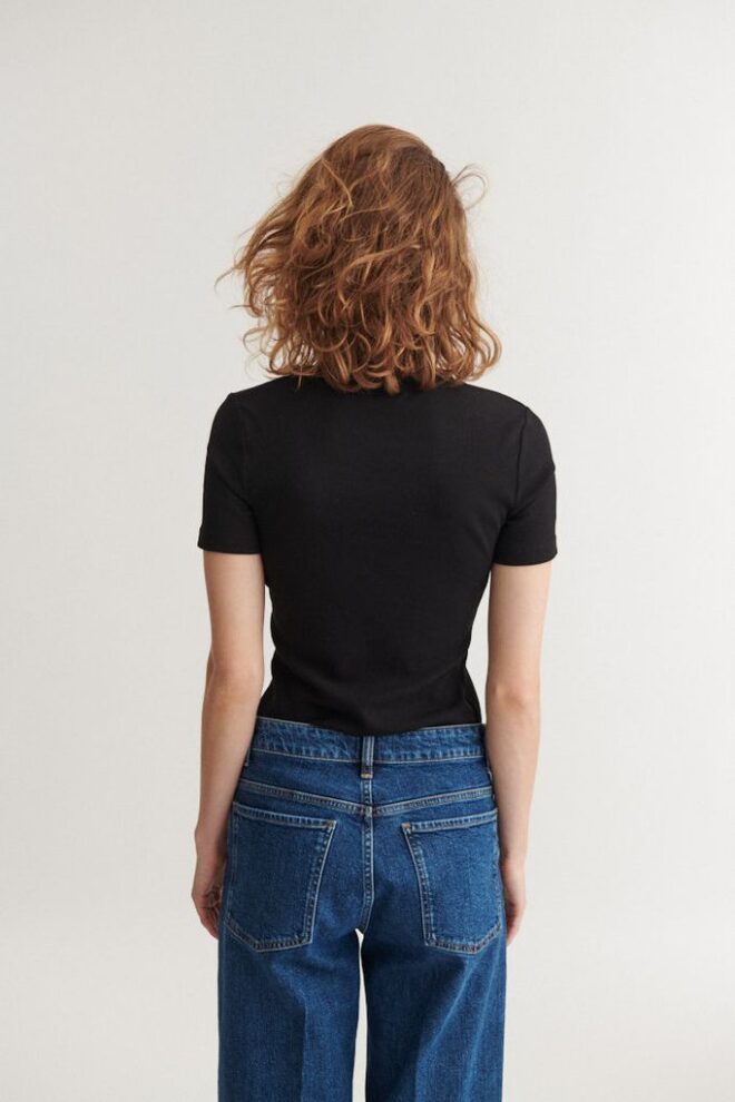 SHIRT LUDMILLA SS O-NECK BLACK