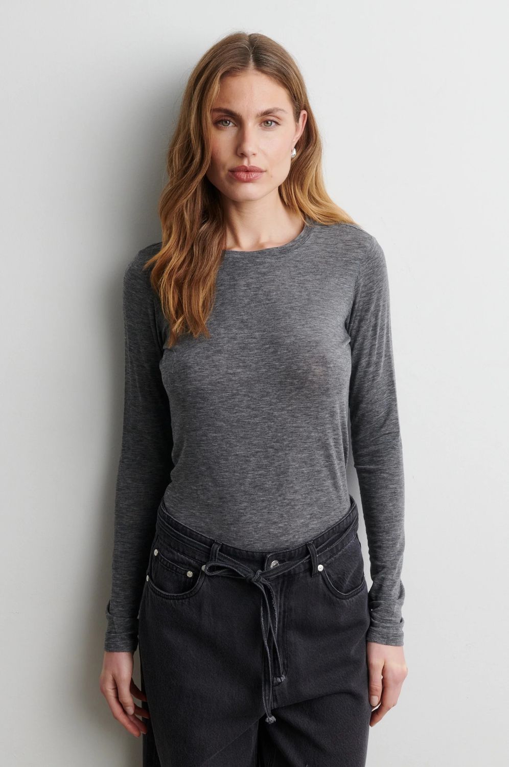 MATIMA O-NECK DARK GREY3.jpeg