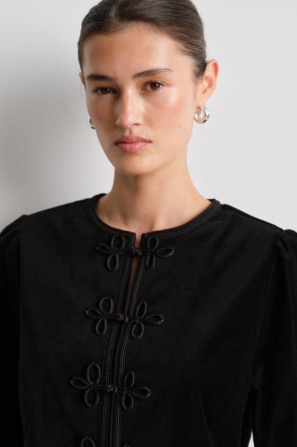 JOLINA JACKET BLACK4.jpeg