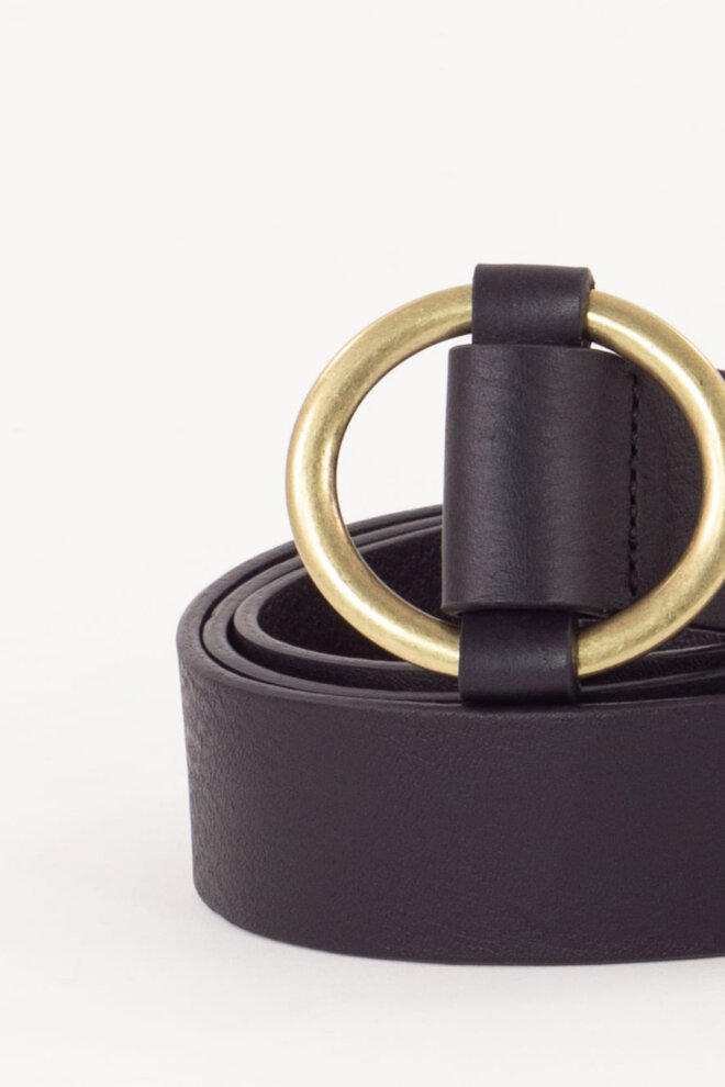 GÜRTEL TISAO ROUND BUCKLE BELT BLACK