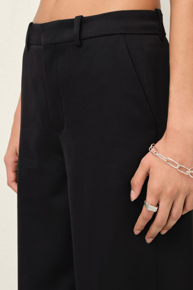 HOSE 130014 DESK 1000