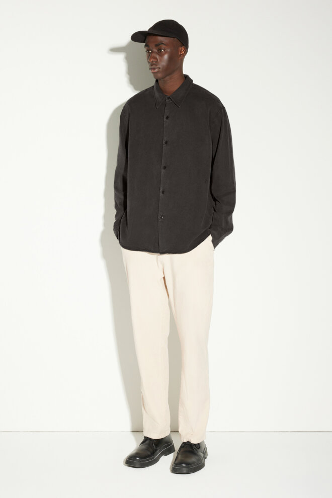 HEMD OSSIAN TENCEL BLACK