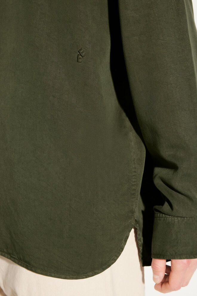 HEMD OSSIAN TENCEL SHELTER GREEN