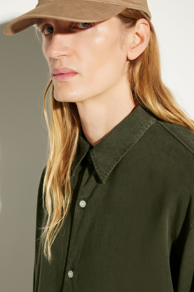 HEMD OSSIAN TENCEL SHELTER GREEN