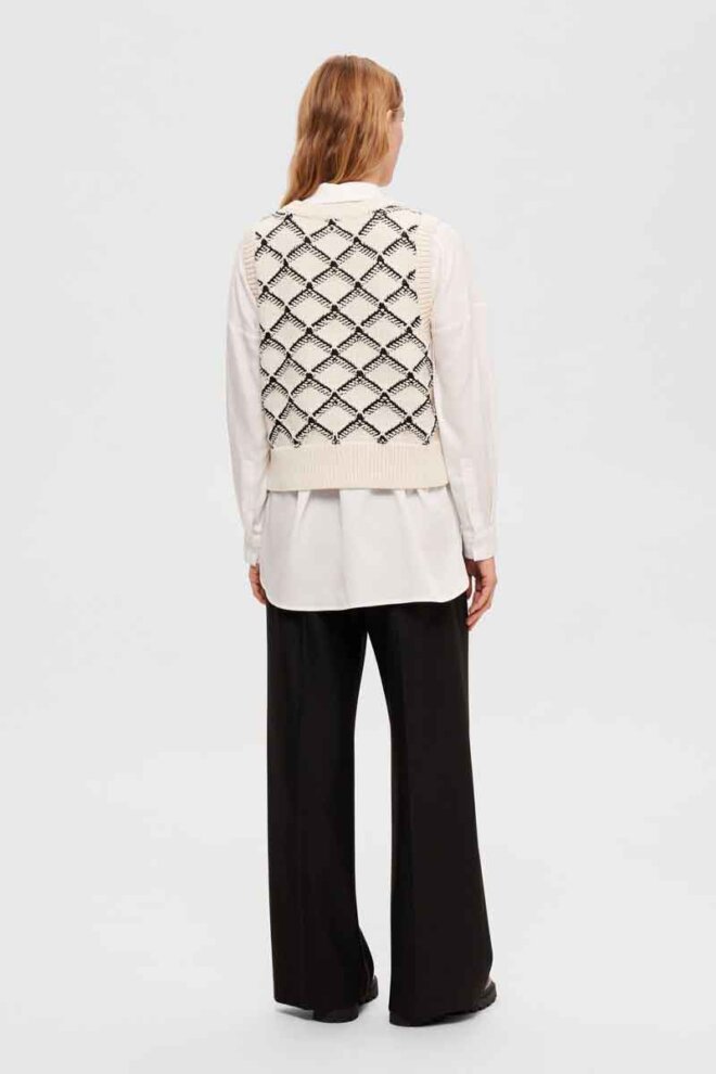 PULLUNDER 16090315 SLFOLIVIA CROPPED BIRCH