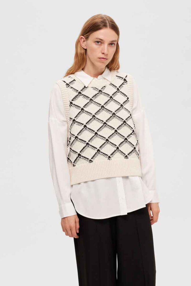 PULLUNDER 16090315 SLFOLIVIA CROPPED BIRCH