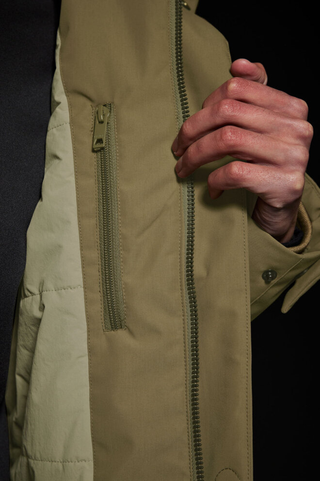 JACKE BARNARD MARTINI OLIVE