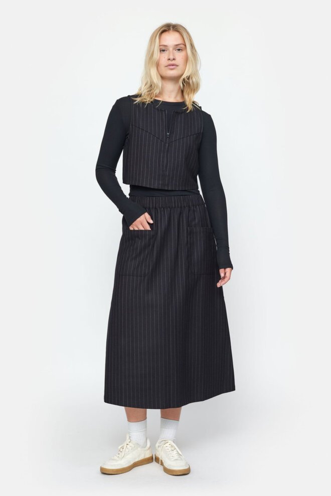 ROCK SREMMY SKIRT BLACK