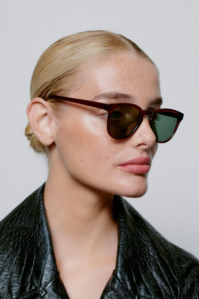 SONNENBRILLE BATE BROWN TRANSPARENT